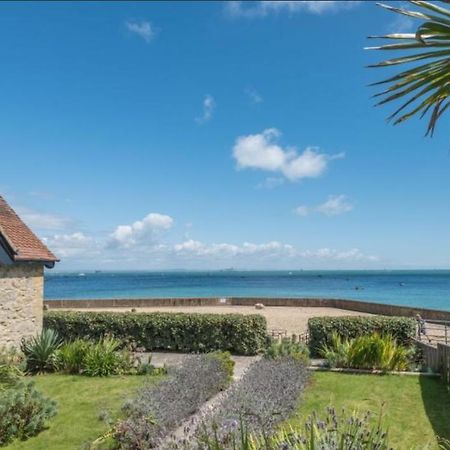 The Old Boat House, Seaview - Seafront Three Bedroom Cottage With Separate Two Bedroom Annexe 外观 照片